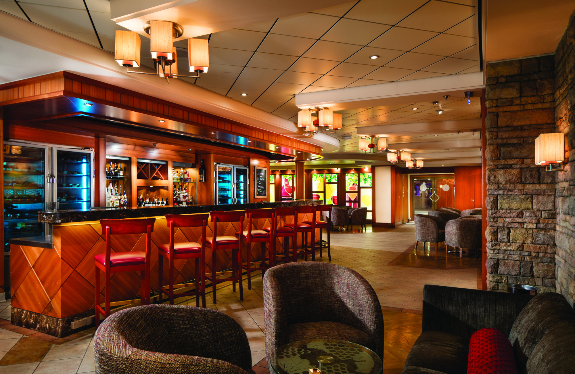 MyCruise Norwegian-Cruise-Line Pride-of-America Offentlige-arealer Barer-lounger-atrium15